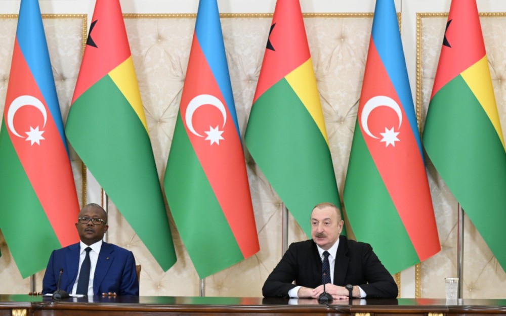 Prezidentlər mətbuata bəyanatlarla çıxış ediblər -FOTOLAR (YENİLƏNİB)